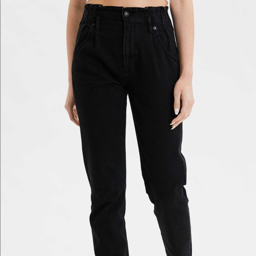 American Eagle Black mom jeans
